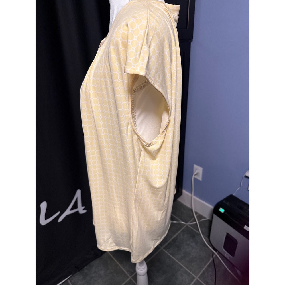 Liz Claiborne Womens XXL Apricot Sherbet Geo Pleated Cap Sleeve Blouse Yellow - Picture 2 of 5